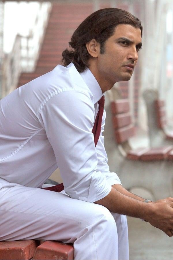 KirtiSweta's tweet photo. Transformation into MS Dhoni for the biopic "MS Dhoni: The Untold Story" was nothing short of magical for Sushant Became Dhoni.🌟
He embodied the essence of a true champion.👏 https://t.co/r3GNsAlgZ9