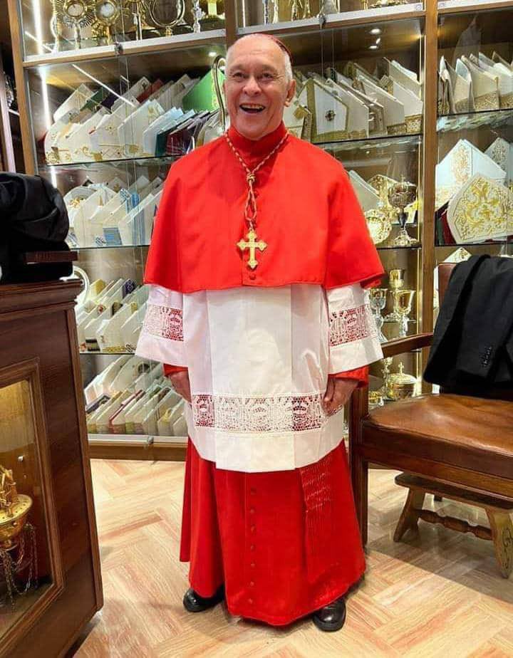edgarzambranoad's tweet photo. #30Sep | Alegría en la Iglesia Católica venezolana, hoy tenemos nuevo cardenal 𝑴𝒐𝒏𝒔. 𝑫𝒊𝒆𝒈𝒐 𝑷𝒂𝒅𝒓𝒐́𝒏. Los hombres y mujeres de fe celebramos con alborozo la decisión de la casa de San Pedro, repican las campanas con júbilo nacional. https://t.co/O8dL0CrEze