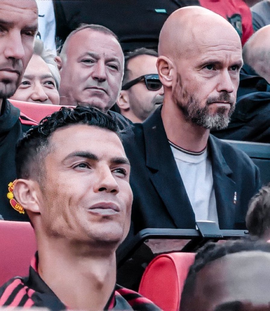Ten Hag, hundiendo al Manchester United en la Premier y la directiva planteándose su despido.

Cristiano Ronaldo, 2º máximo goleador de 2023.

El universo se equilibra solo. Es cuestión de tiempo. Se llama KARMA.