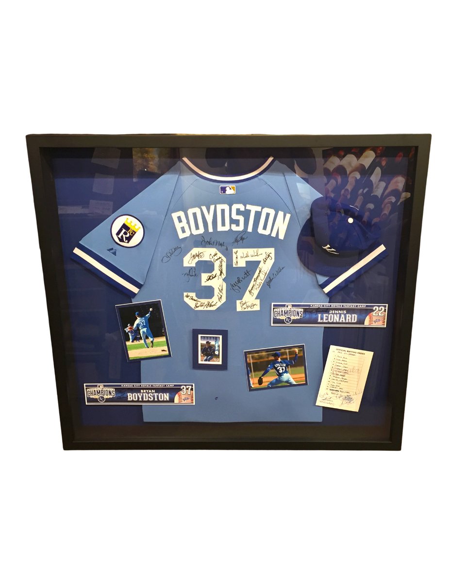 Want to frame a signed jersey?

Add some other memorabilia to the frame to make your piece more unique.

#foreverroyal #baseballmemorabilia #kcroyals
