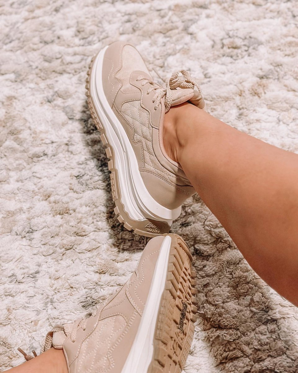 LUNA is the neutral sneaker of your daydreams // photo by @thecalliechisholm