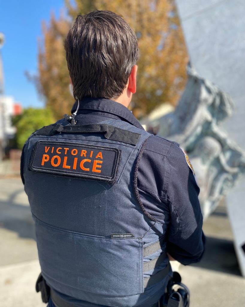 vicpdcanada's tweet photo. Today our officers proudly wear orange VicPD patches &amp; pins on their uniform as a statement of acknowledgement of the truths of this day &amp; our ongoing commitment to reconciliation.  

#NDTR #EveryChildMatters @gcindigenous

https://t.co/l9RwjLK8HR https://t.co/54zHWf1Fjv
