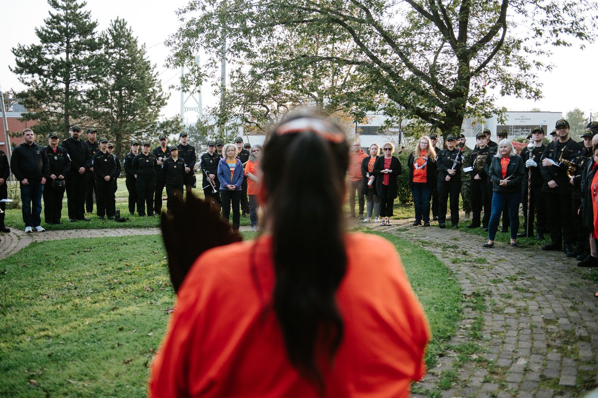 On this #OrangeShirtDay and National Day for Truth and Reconciliation, we honour the thousands of survivors of residential schools and those who never made it home. We acknowledge the individual, family and community intergenerational impacts of residential schools. 1/2
