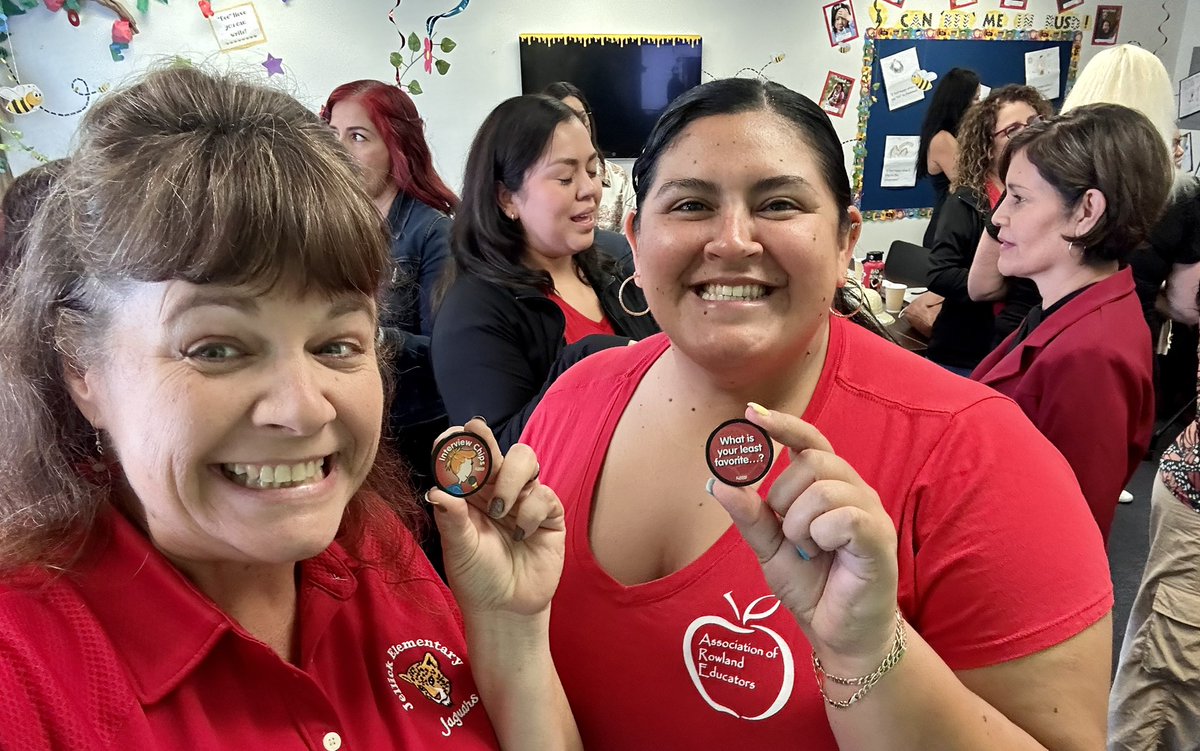 JellickBuck's tweet photo. 23/24 Day#30
When you start your day with this smile - itβs going to be a GREAT DAY! π
ThankYou to @maestramendoza who works hard to share & inspire her passions of our Lang Learners! πβ€οΈπ
It was a JOY to Share & Learn with the group about #studentvoice in #ProjectAmp today! https://t.co/zj7dDlujTI