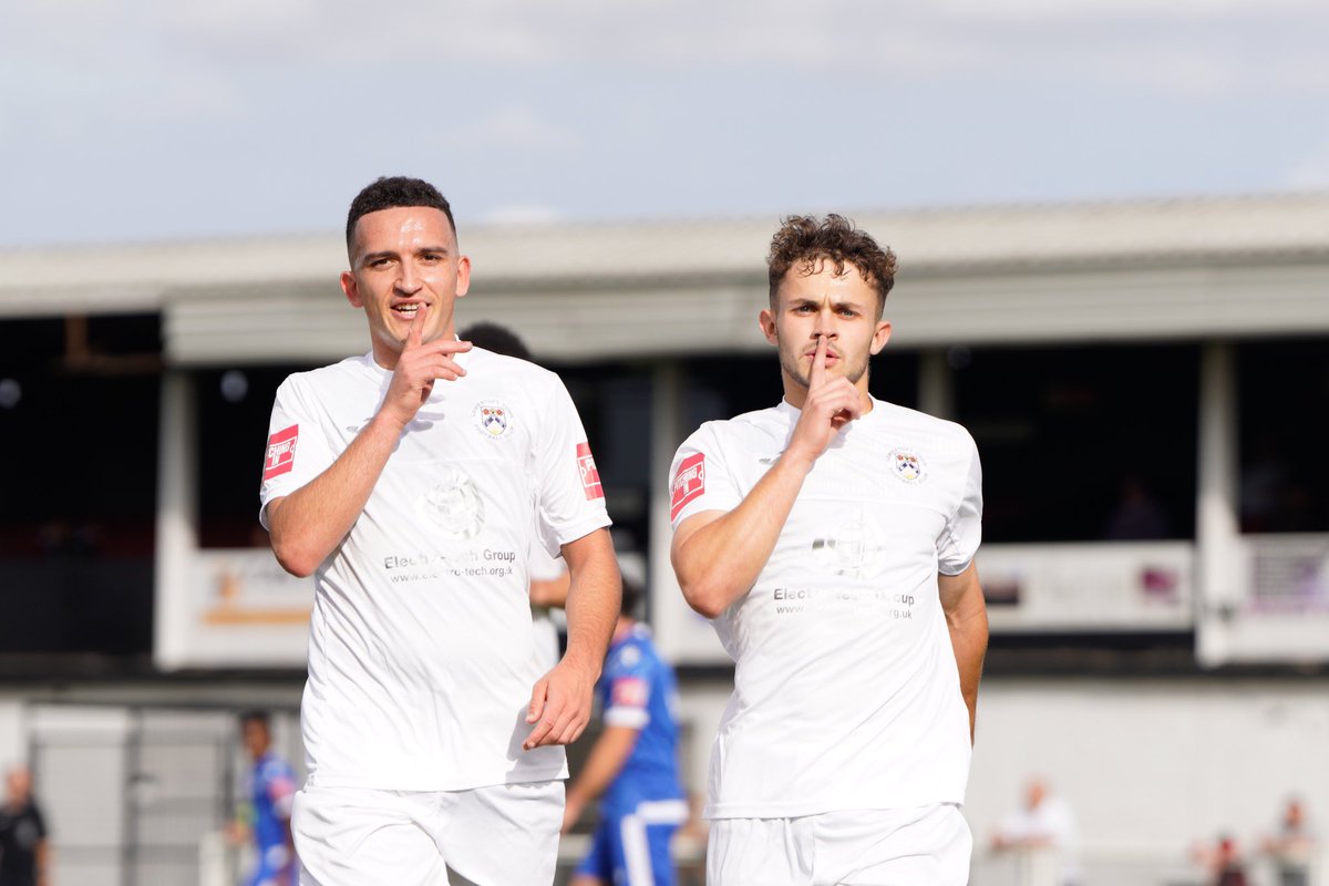 Lowestoft Town FC (@ofcltrawlerboys) on Twitter photo FULL TIME: <a href="/GraysAthleticFC/">Grays Athletic Football Club</a> 2 @LowestoftTownFC 3 The table topping Trawlerboys triumph as goals from <a href="/harvsayer/">Harvey Sayer</a> Jake Reed & <a href="/hiphiphip8/">Adam Hipperson</a> seal victory 💙🤍 Congratulations <a href="/7Godders/">Jamie Godbold</a> <a href="/Gusso6/">Adam Gusterson</a> & all the players 🙌🏻 Great action 📸 <a href="/Shirleypeppa/">Shirley Whitlow</a> of celebrations <a href="/harvsayer/">Harvey Sayer</a> <a href="/Kylehaylock_7/">Kylehaylock</a> FULL TIME: <a href="/GraysAthleticFC/">Grays Athletic Football Club</a> 2 @LowestoftTownFC 3 The table topping Trawlerboys triumph as goals from <a href="/harvsayer/">Harvey Sayer</a> Jake Reed & <a href="/hiphiphip8/">Adam Hipperson</a> seal victory 💙🤍 Congratulations <a href="/7Godders/">Jamie Godbold</a> <a href="/Gusso6/">Adam Gusterson</a> & all the players 🙌🏻 Great action 📸 <a href="/Shirleypeppa/">Shirley Whitlow</a> of celebrations <a href="/harvsayer/">Harvey Sayer</a> <a href="/Kylehaylock_7/">Kylehaylock</a>