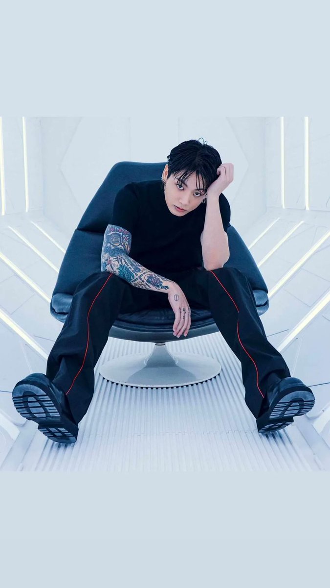 Bolder our maknae💜💜💜

#3DOUTTODAY  #3DbyJungkook  #3DISCOMING  #btsjungkook