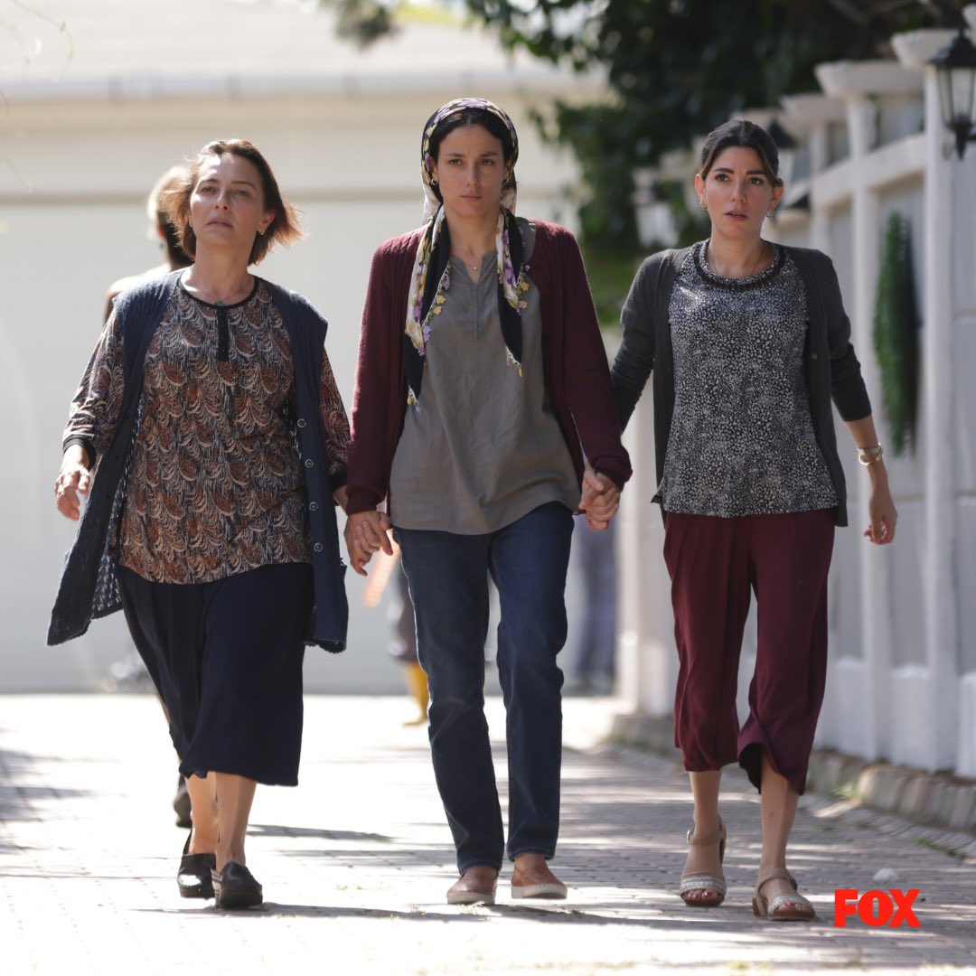 Bu üçlü, her şeyi yapabilecek güce sahip 🤩💙 #KirliSepet