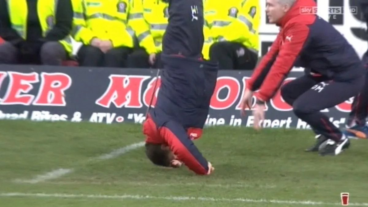 stephendoc87's tweet photo. Announce Murty! https://t.co/9GnqdN2zHq
