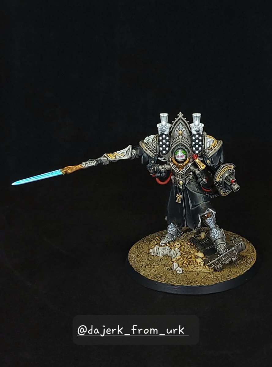 dajerk_from_urk's tweet photo. Morvenn Vahl, finished! I magnetized her head options so she can be serious, stoic, or angry! 😁

@warhammer

#WarhammerCommunity #warmaidens #warmongers #PaintingWarhammer #miniaturepainting #paintingminiatures #40k #warhammer40k #warhammer40000 #adeptussororitas https://t.co/g3ce5VClKt