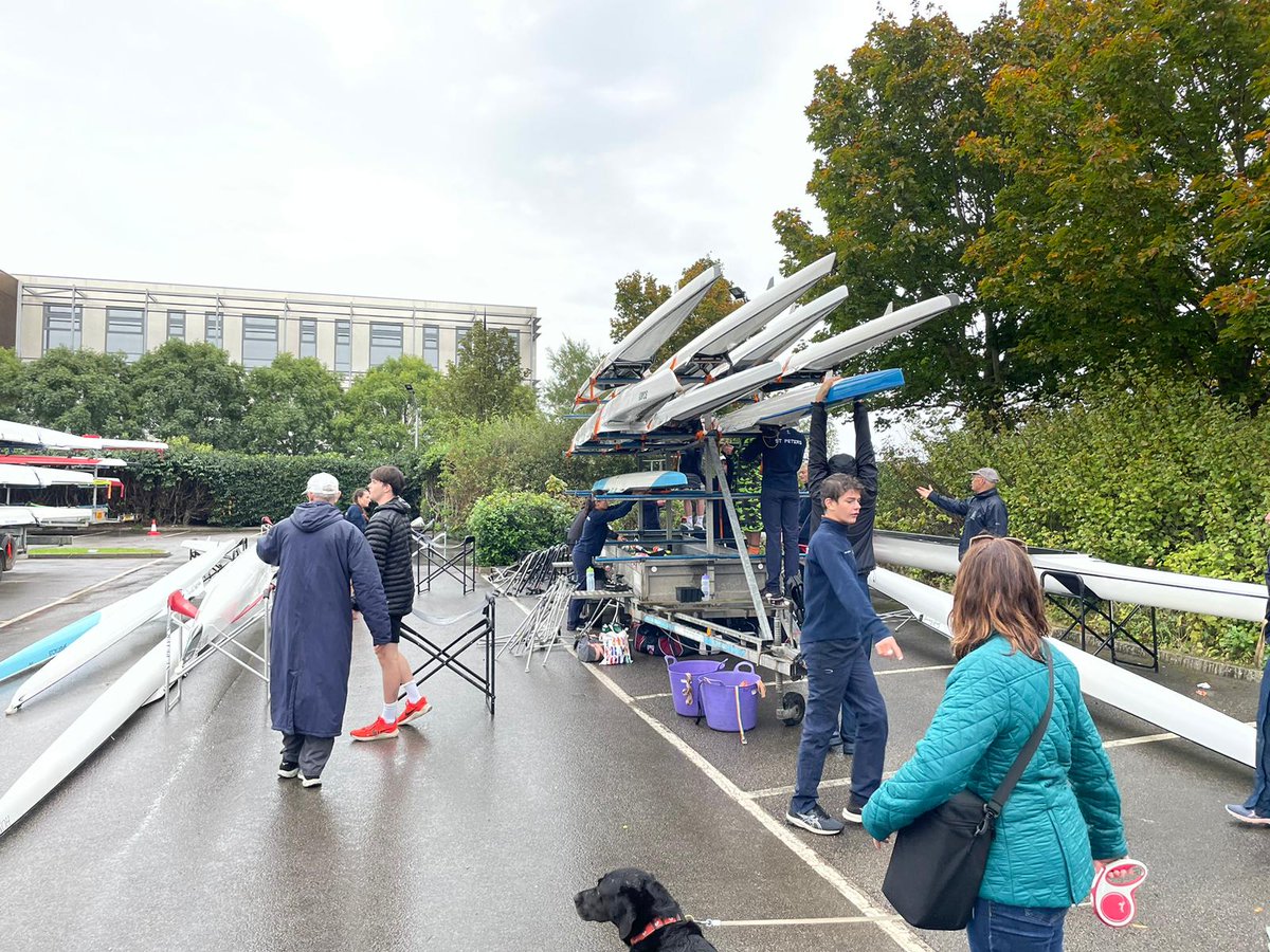 pongwiffy47's tweet photo. Well done to all our crews today @TeesRowingClub 5k, great day racing...bit of a soggy boat loading though -ThankYou for having us @StPetersYork @StPsport #boatclub #teesregatta #greencrocs @BritishRowing https://t.co/ecJ3vEv1Rx