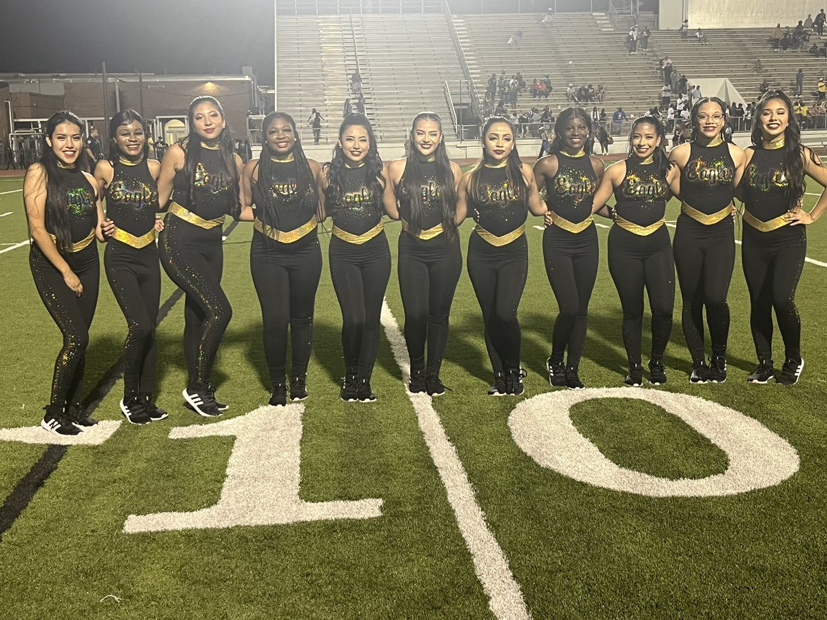🦅 Our Eaglettes shine with grace and humility! A huge thank you to the amazing performance that made our future Eaglettes' day brighter! Special thanks to @Mrs_Slusher for her dedication and support. 🌟 #Eaglettes #Gratitude #AmazingPerformance #MyAldine #jostensyearbook