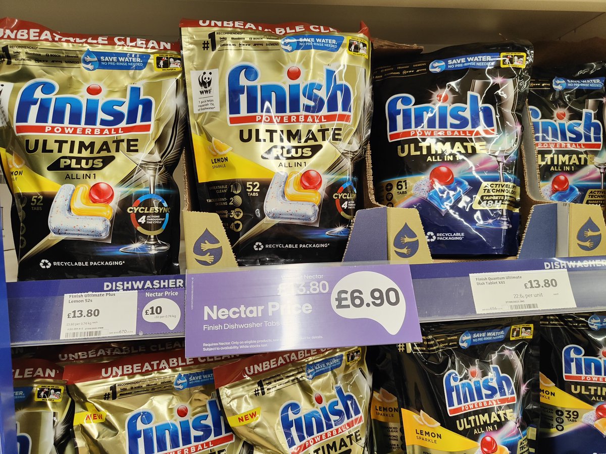 Alcedema's tweet photo. @sainsburys @WhichUK Trying to buy dishwasher tablets, can see 3 different ways of using "comparison" figures.... and a sign that says £6.90 for 52 tablets. None of them were £6.90 and I checked on the scan app too. This is not helpful! https://t.co/3q94vp9tqi