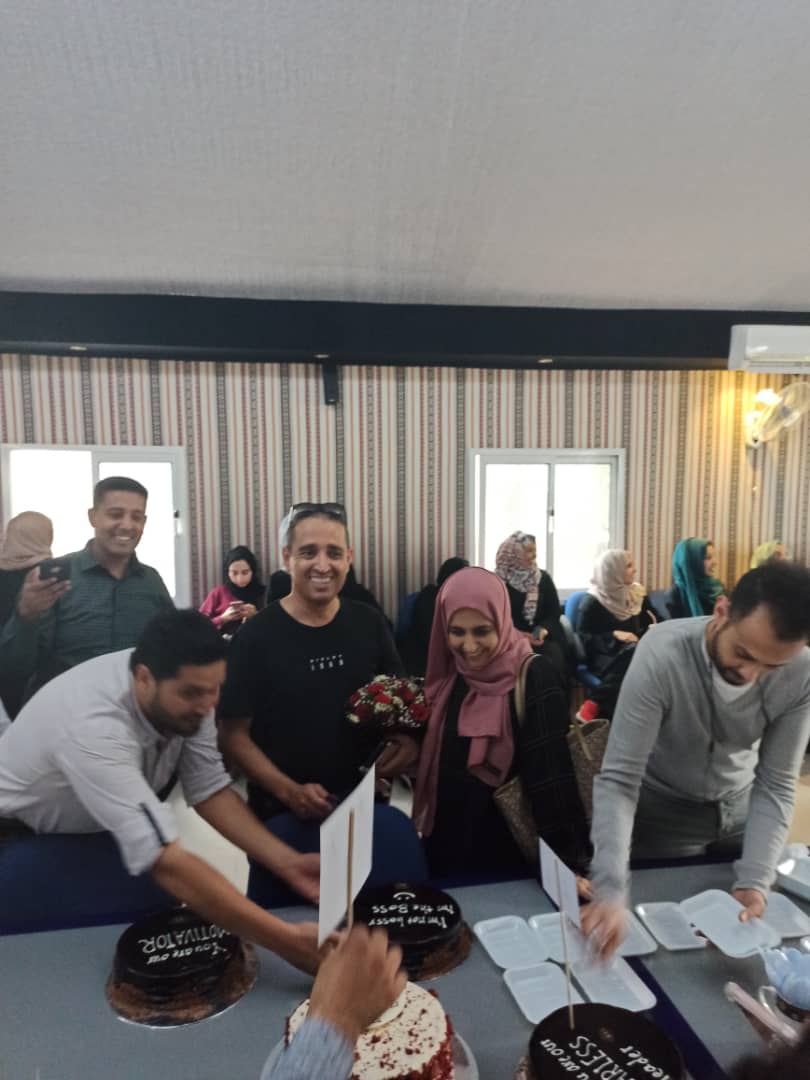 <a href="/freeadnanprodgy/">الحريه لبرودجي وعدنان الحرازي</a> لن نوفي المهندس عدنان الحرازي حقة في امانتة ونزاهته ووطنيته وصدق تعامله ودفاعه عن حقوق الفقراء والمساكين ووقوفةمع موظفية وغيرهم في اشد الظروف وكذا وقوفه مع المحتاجين
..نجاحة المبهر هو ماجعل منافسيه يكيدون له الدسايس عبر المتنفذين 
#انا_احاكم_لوطنيتي
#الحريه_لبرودجي_وعدنان_الحرازي