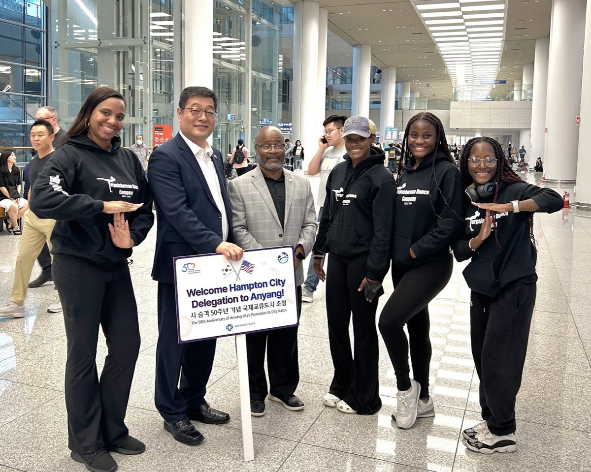 _HamptonU's tweet photo. This time last week, the Terpsichorean Dance Company returned from their South Korea trip. They were guests of “Sister Cities” & the Mayor’s office of the City of Hampton to perform a mini-concert in Anyang, South Korea at their “City of Dance” Festival. #cantouchthis https://t.co/uR7yg18m16