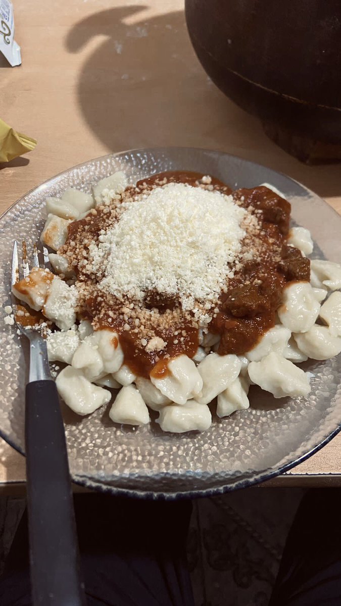 Quédate con quien te haga ñoquis un 29