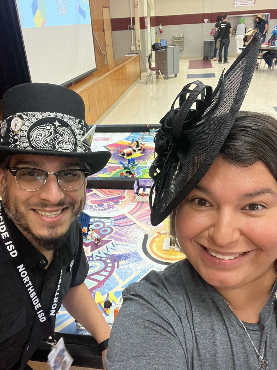 MissDLS_NISD's tweet photo. Spending our Saturday morning with @SollarsAmalia, @Sci_Estrada & @NISDMSScience for our FLL Robotics MASTERPIECE Season Kick Off! @FIRSTinTexas @LEGO_Education @NISD @NISDVale #RaysUp #TeamNorthside #321LEGO #FLLRobotics https://t.co/alpbH1CTLw