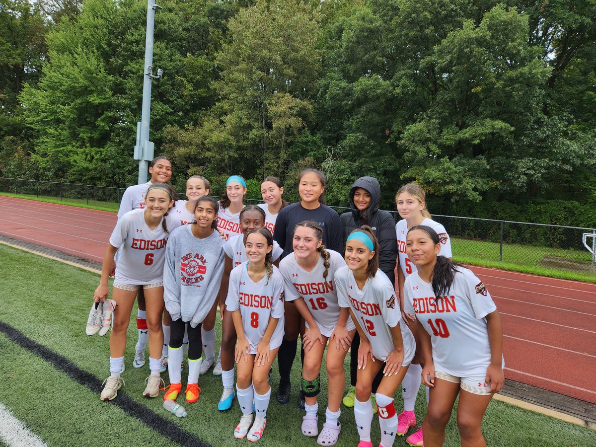 EdisonEaglesSoccer (@ehseaglesoccer) on Twitter photo Great day at the Soccer for a Cause Festival. Girls win in a 2-1 OT victory & more importantly raised the most money in support of the Marisa Tufaro Foundation! So incredibly proud of these ladies! ♥️💛 #EaglePride <a href="/EHSSouthside/">Edison High School Athletics Edison NJ</a> <a href="/GregTufaro/">Greg Tufaro</a> Great day at the Soccer for a Cause Festival. Girls win in a 2-1 OT victory & more importantly raised the most money in support of the Marisa Tufaro Foundation! So incredibly proud of these ladies! ♥️💛 #EaglePride <a href="/EHSSouthside/">Edison High School Athletics Edison NJ</a> <a href="/GregTufaro/">Greg Tufaro</a>