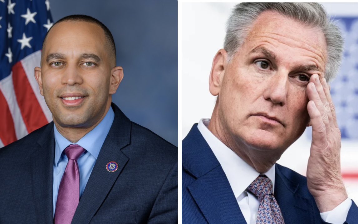 AZ_Brittney's tweet photo. Hakeem Jeffries is a hero, failure Kevin McCarthy is a zero! Would  you agree? 🖐️❤️ https://t.co/e6Hf9ggjH2