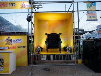 mandazigang's tweet photo. Black Pearl, Kisumu awaits! 🌟 Immerse yourself in #TuskerOktobafest, a celebration of African heritage and top-notch East African brews. 
Today, the stage ignites with Kaligraph and Maandy's electrifying performances! 
#OktobafestEastAfrica

#ThisIsHowWeDo 
@TuskerLager https://t.co/OnTIcb5C4t