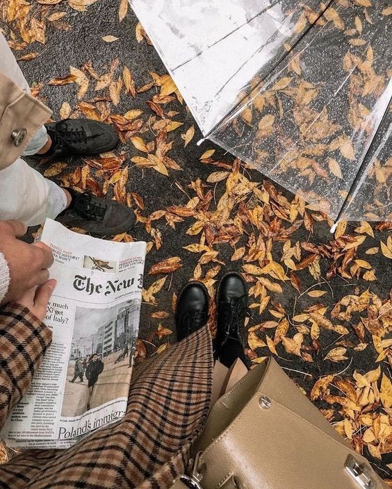 shewearprada's tweet photo. Morning walk in autumn 🍂 ⛅ https://t.co/UcIv7o3Q1p