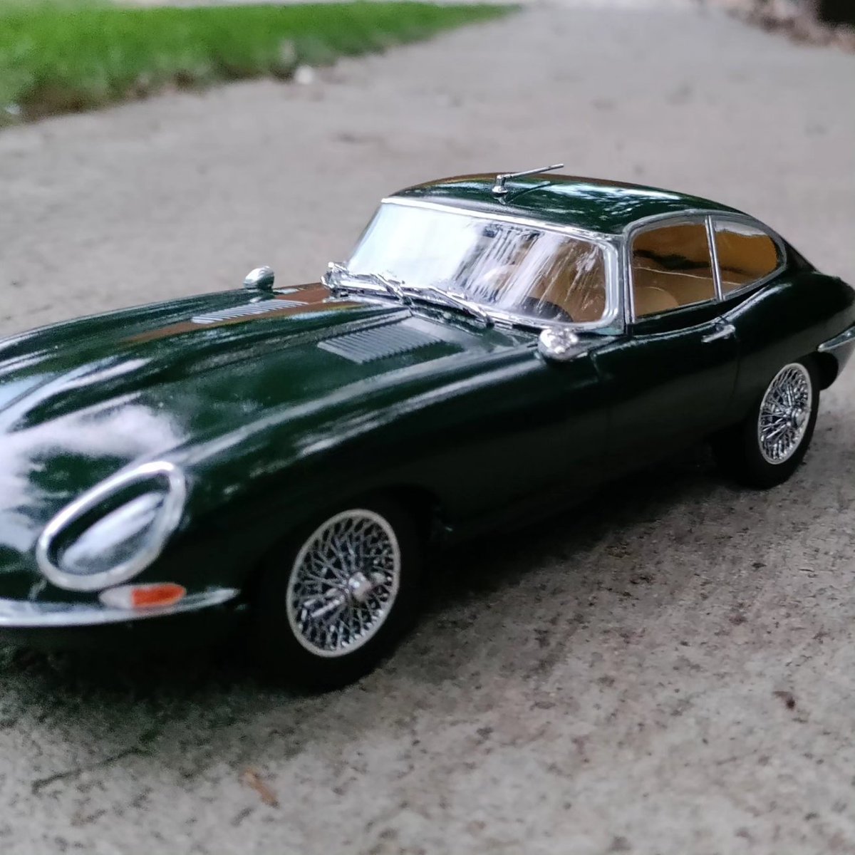 Humgorhobby's tweet image. Jaguar E- type, Revell, 1:24
#scalemodel