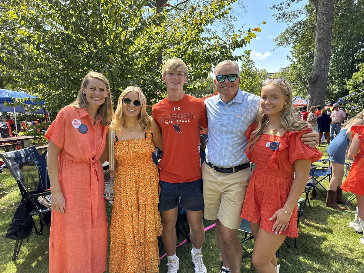 #WarEagle 
#Chihuahuaenergy 
#gameday