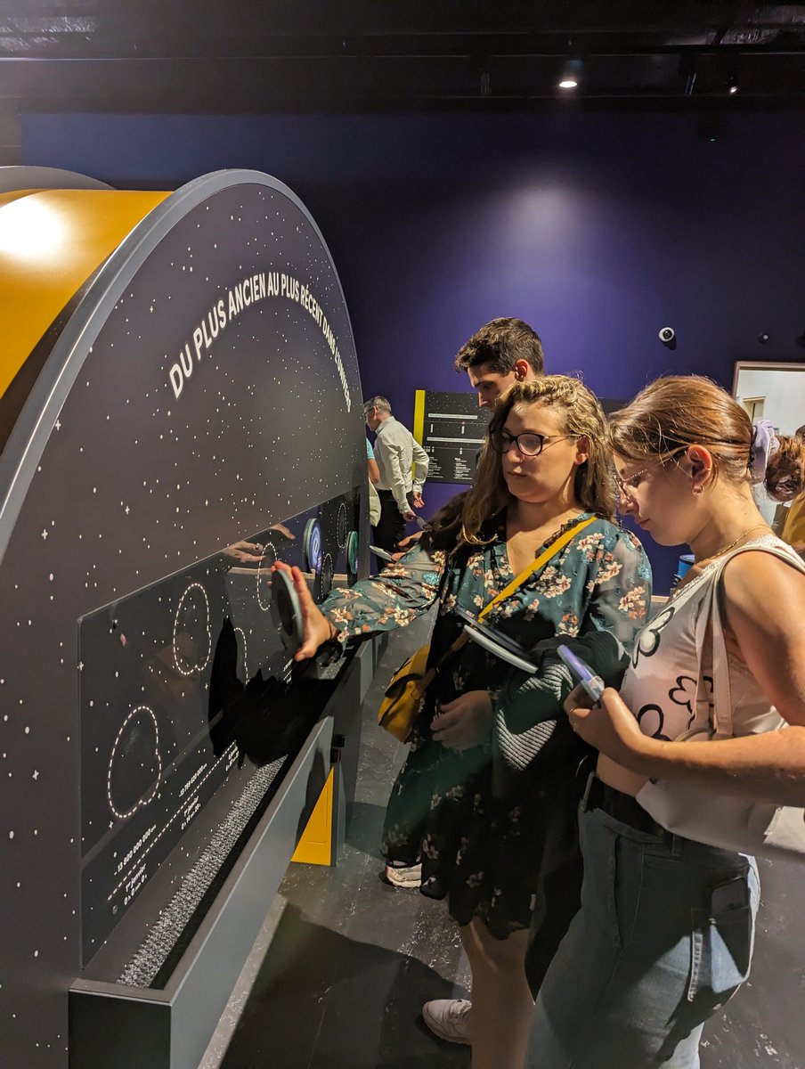 GDemarquest's tweet photo. Cette aprèm, pour son inauguration #Cosmocite_gre a volé toutes les étoiles du ciel pour les mettre dans nos yeux ✨ https://t.co/LZFvOk84hS