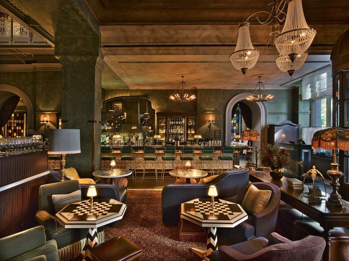 9dccxyz's tweet photo. #ConnectionSaturday the city can get pretty lonely especially if you're new to these streets. Here's a list of our favorite spots for connecting with yourself and others
- The Brooklyn Museum
- Domino Park
- Padel Haus (The first and only padel club in NYC)
- Temple Bar (for an afternoon drink)