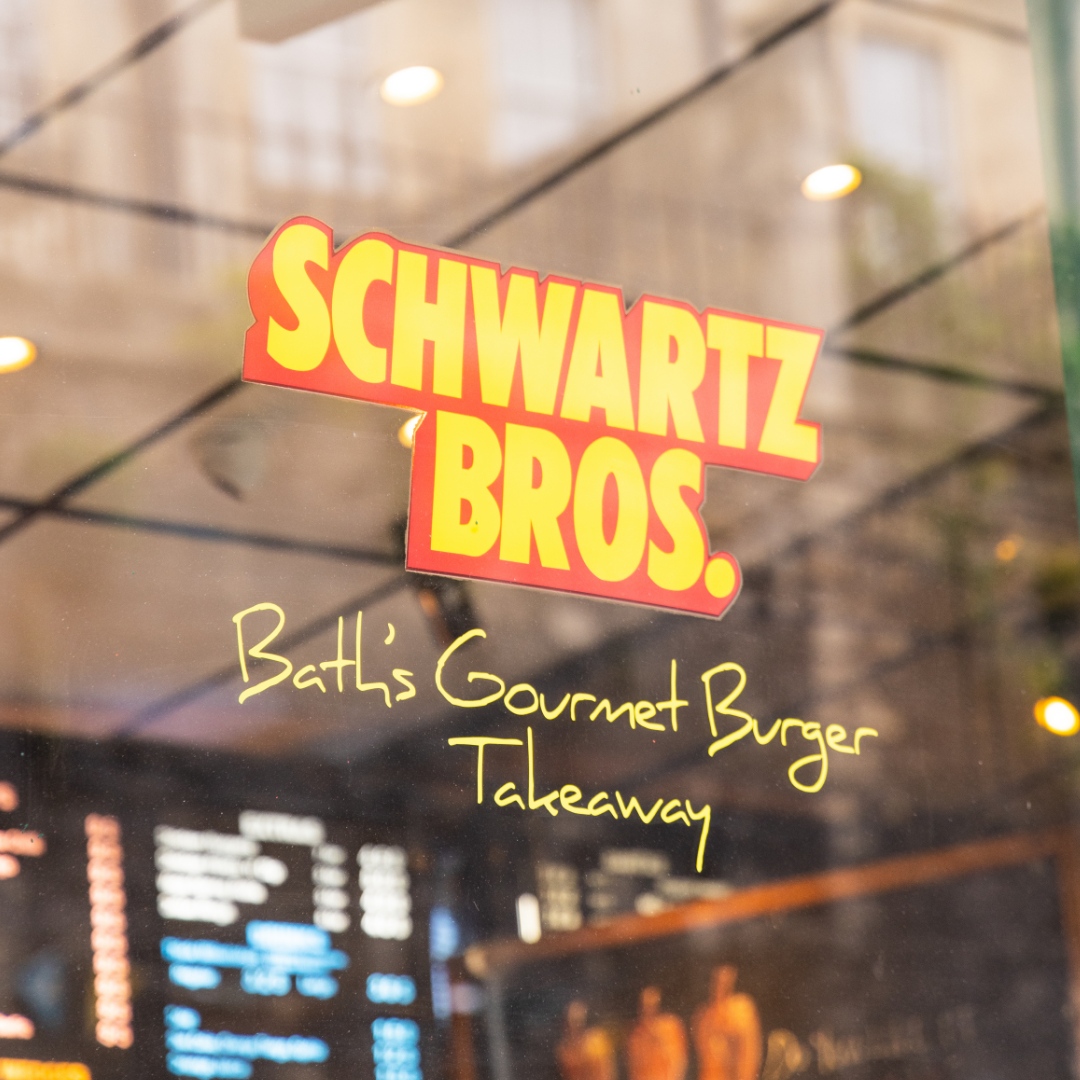 Payday around the corner? 👀 Treat yourself and grab a Schwartz 🍔