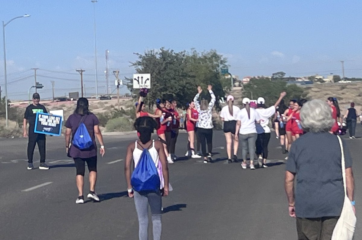 ERivas_AHS's tweet photo. Great morning at the Healthy Body Strong Mind 5K Color Run at the SAC! Representing Blazer Nation!!!  The AMERICAS cheer did a great job encouraging the runners!  #BlazerNation #TEAMSISD @Americas_HS #BetterTogether https://t.co/m1PlKA0Eyx