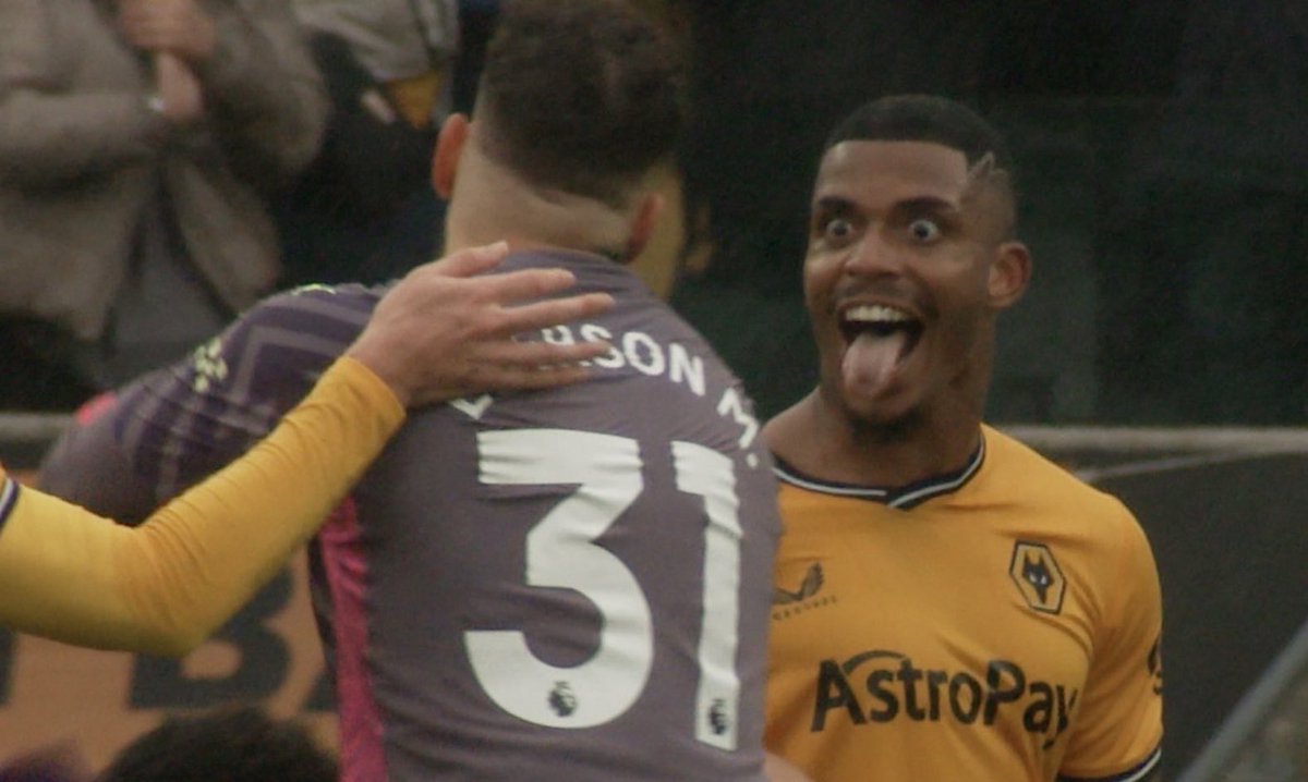 BaltimoreWolves's tweet image. What in the world 😂