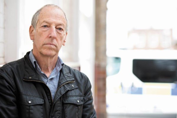 Realizaron el análisis cartográfico criminal de David Canter, un psicólogo arquitectónico que elaboró la “teoría del círculo”. Mediante esta teoría fueron capaces de triangular una zona en la que podría residir el sospechoso basándose en las ubicaciones de sus víctimas.