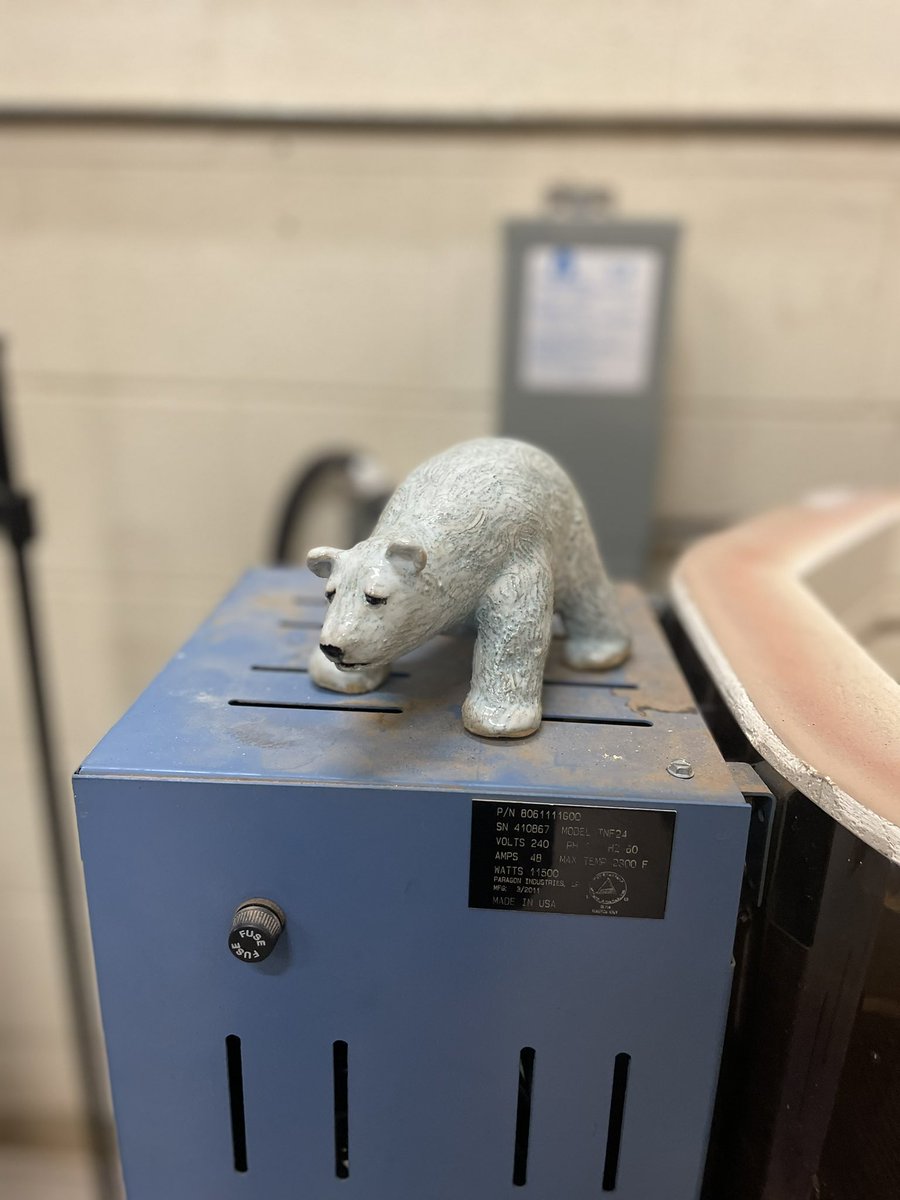 jlyon_id's tweet photo. Hereโs an example of Odessa College faculty in actionโฆ Saturday morningโฆ my amazing Ceramics instructor sent me pix of my stuff from this weekโs glaze firingโฆ
#DaikenIsAmazing #OCCreates https://t.co/JaNRUsstZW