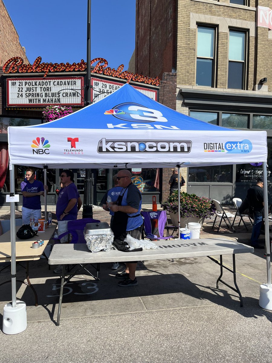samantha_boring's tweet photo. It’s time for the 2023 Wichita Wagonmasters Downtown Chili Cookoff! Get your chili at the KSN tent till 4 p.m. 🌶️ https://t.co/Y8sYwbOdrA