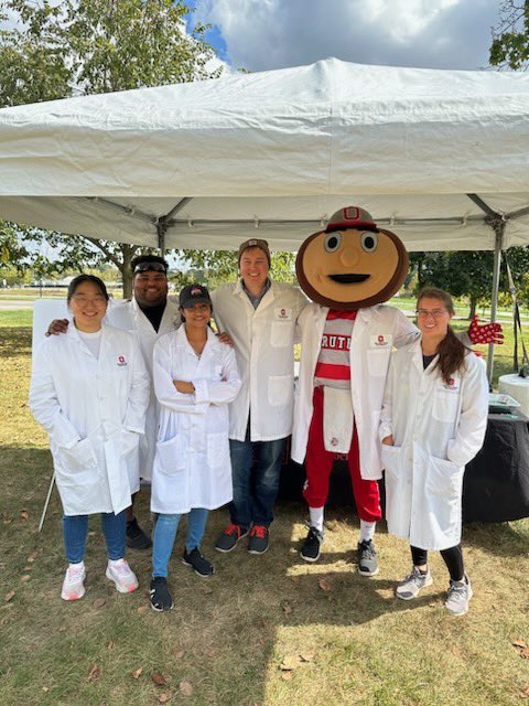 WadeLabOSU's tweet photo. Having a fantastic time at #OSU WestFest with @CThomas_group and @Brutus_Buckeye spreading the excitement of chemistry! https://t.co/VwrpVPQoJo