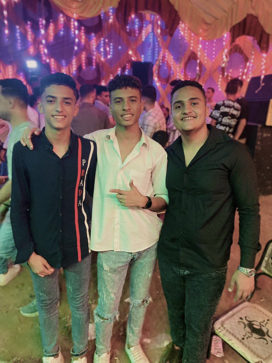 اخواتي
@lil_samirr 
@AhmedAh87839335