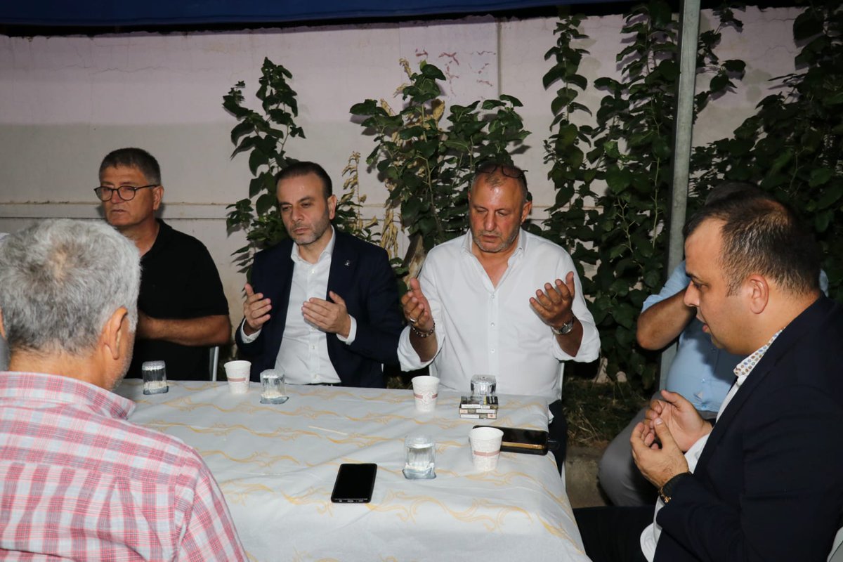 ozangulacti's tweet photo. #Çukurova

İş insanı Yakup Ocak'ın vefat eden kıymetli eşi için taziyede bulunduk.

Merhumeye Allah'tan rahmet, kederli ailesine başsağlığı diliyorum. Mekanı Cennet olsun. https://t.co/bBOq2HNxkL