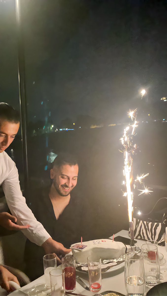 yıllar utansın 🎈🥂