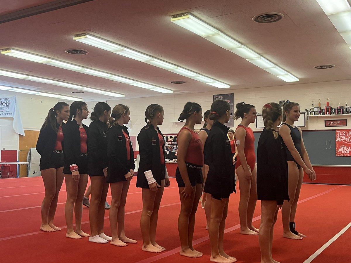 Let’s go junior Berry gymnasts!!! ❤️🤍