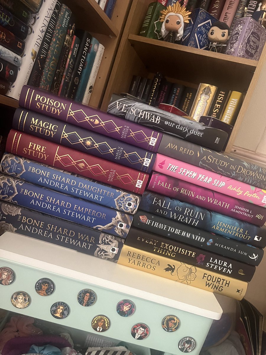 K__Books's tweet image. My September book haul is all special editions!!! #Fairyloot #LockedLibrary #Illumicrate #Indigo #Waterstones