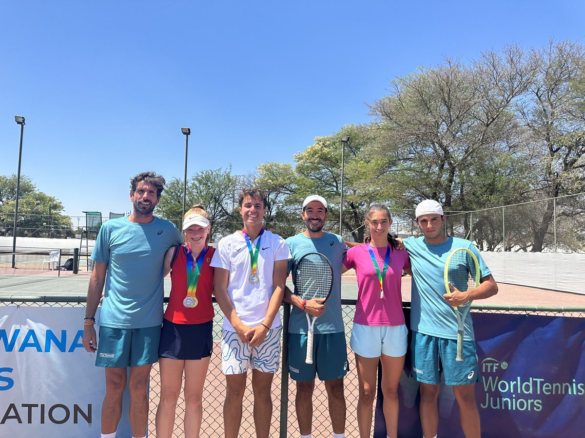 Freya Peet tweet media