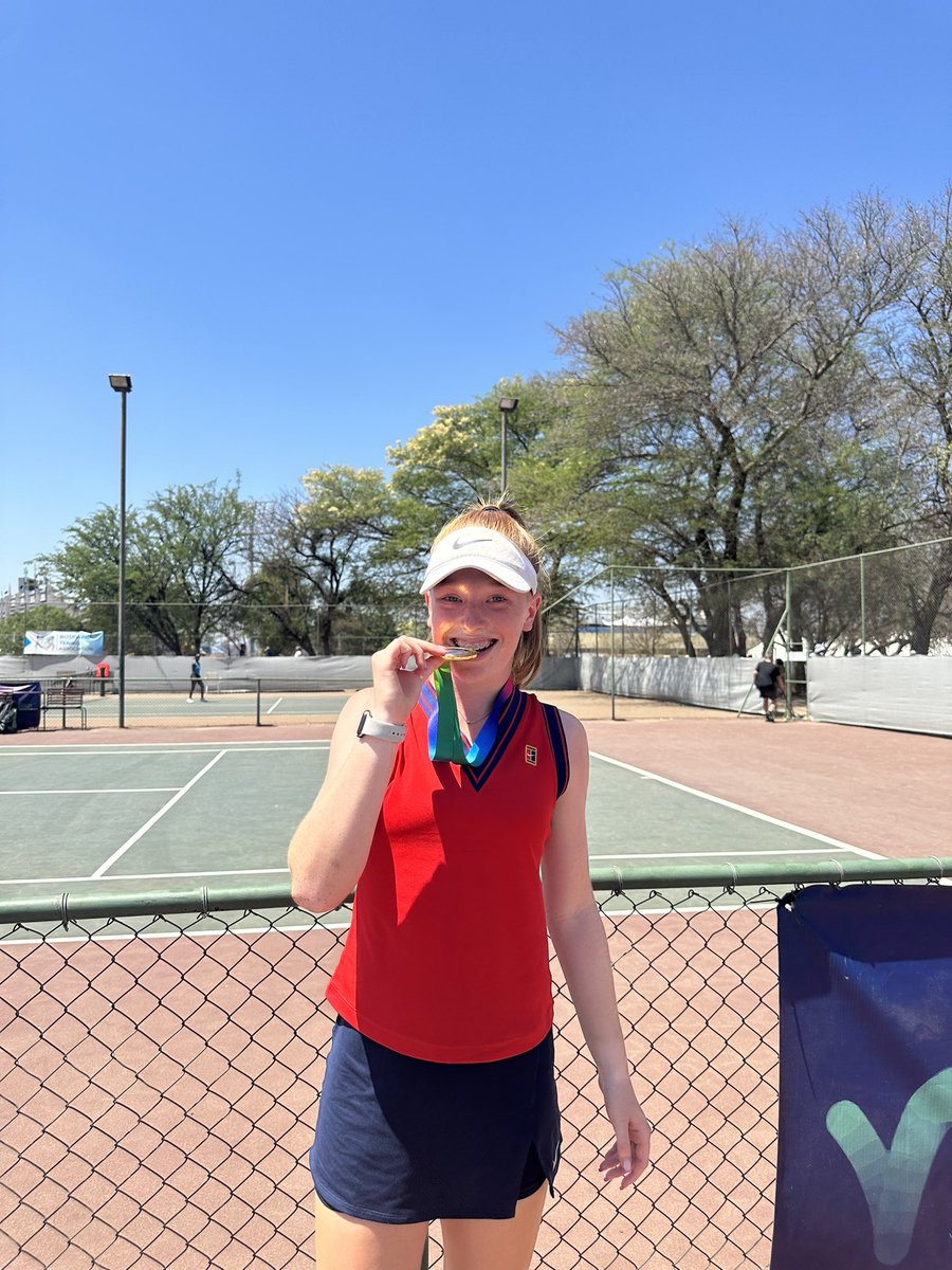 Freya Peet tweet media