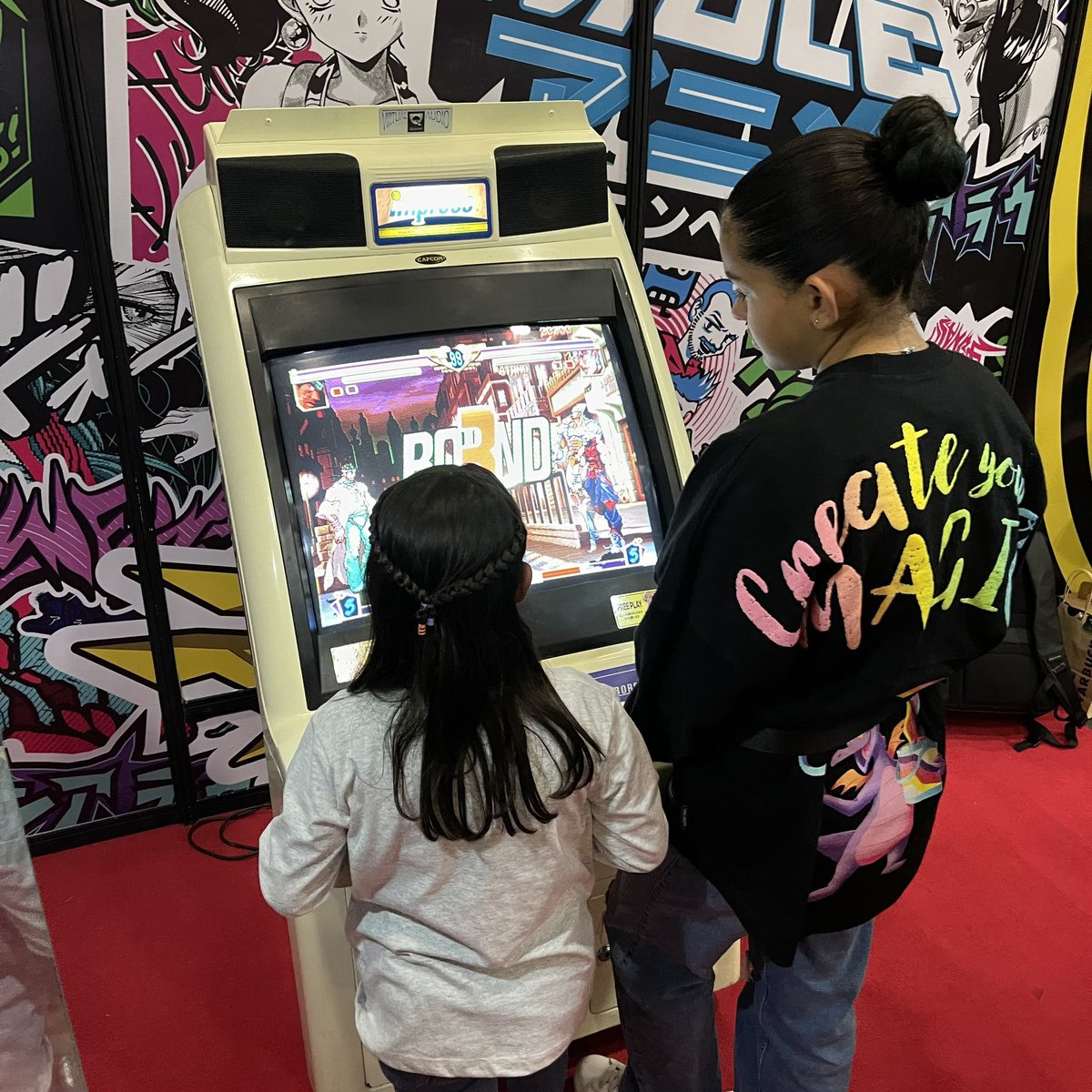 ¡Segundo día de la #AniMole 2023! ⛩️

No olviden visitar nuestra BRCDEvg Anime Gallery 🇯🇵 y pasar a saludar a todo el staff en nuestro nuevo stand 🫰🏼

@lamolemx #LaMoleConvention #FunAllowed 💛