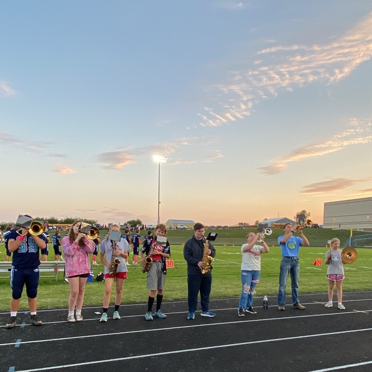 EU_CSD's tweet photo. Our East Union Marching Band has been moving this season. Awesome sounds are happening between pep rallies, football games and parades. Today they competed in the Clarinda Band Jamboree.
Keep up the great work students and Ms. Vaughan! 💙🦅🎼
#EUPride #DontStopBelievin #FineArt https://t.co/yZtaNixcQI