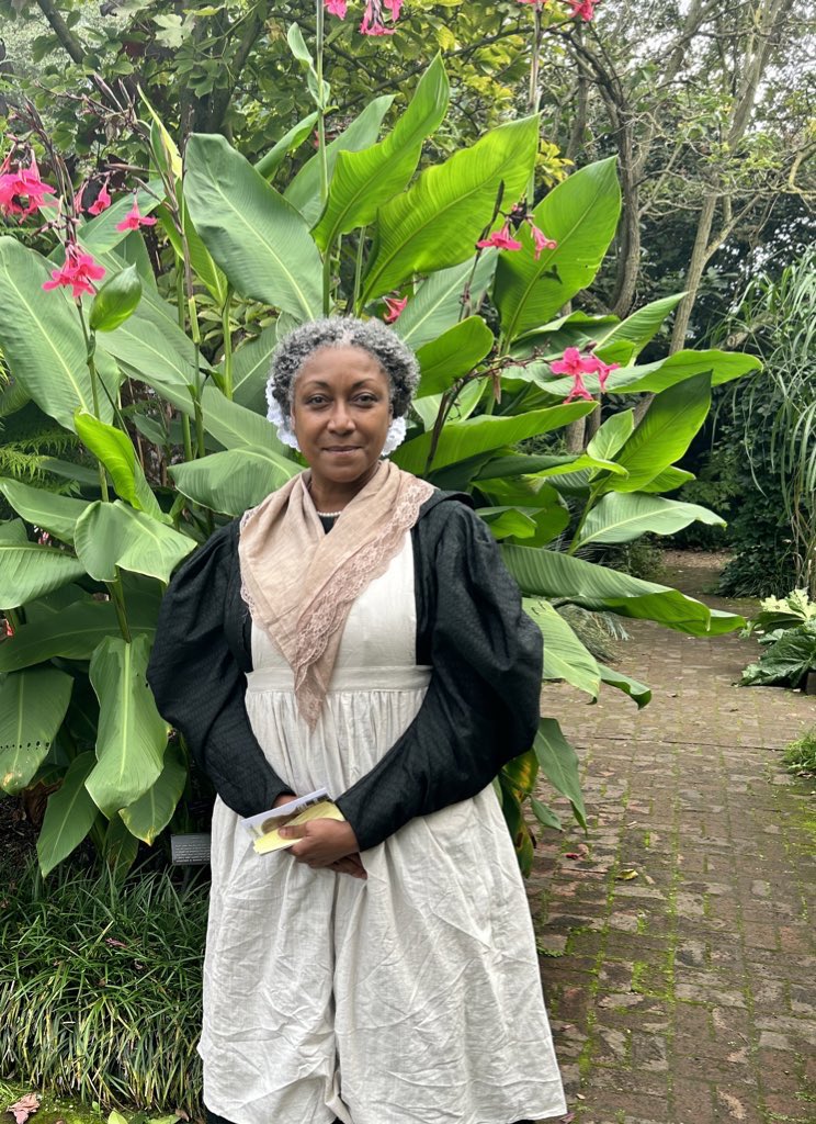 🌸 We are so thrilled to be working with <a href="/ChelsPhysicGdn/">ChelseaPhysicGarden</a> for the <a href="/ChelseaHistFest/">Chelsea Heritage Quarter</a> this year! 

🌳You can catch us in the garden this weekend providing characters from throughout the history of gardening and plant science. 

#chelseaphysicgarden #chelseahistoryfest #maryseacole