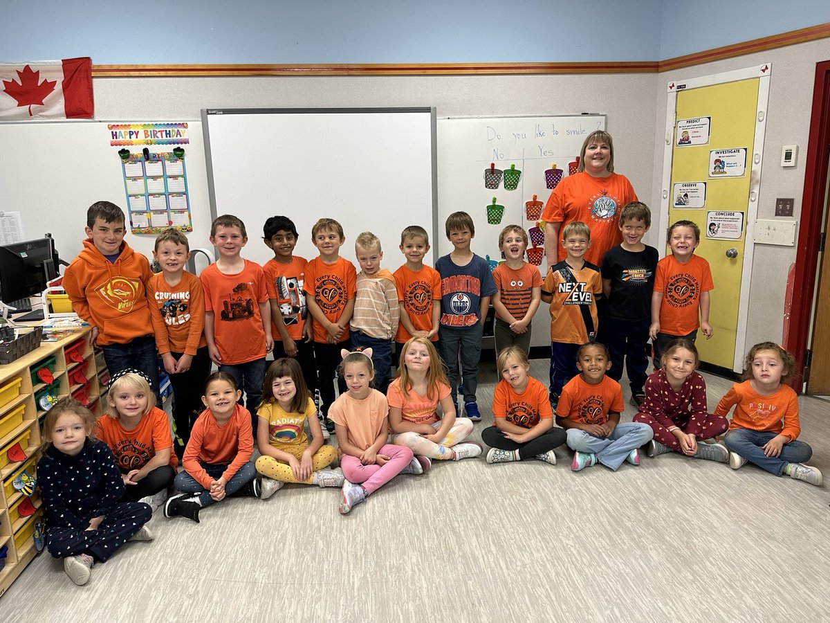 ALHortonSchool's tweet photo. Decorating community trees and wearing orange for National Day of Truth  &amp; Reconciliation. We are all Treaty People. https://t.co/cUFZfgic39