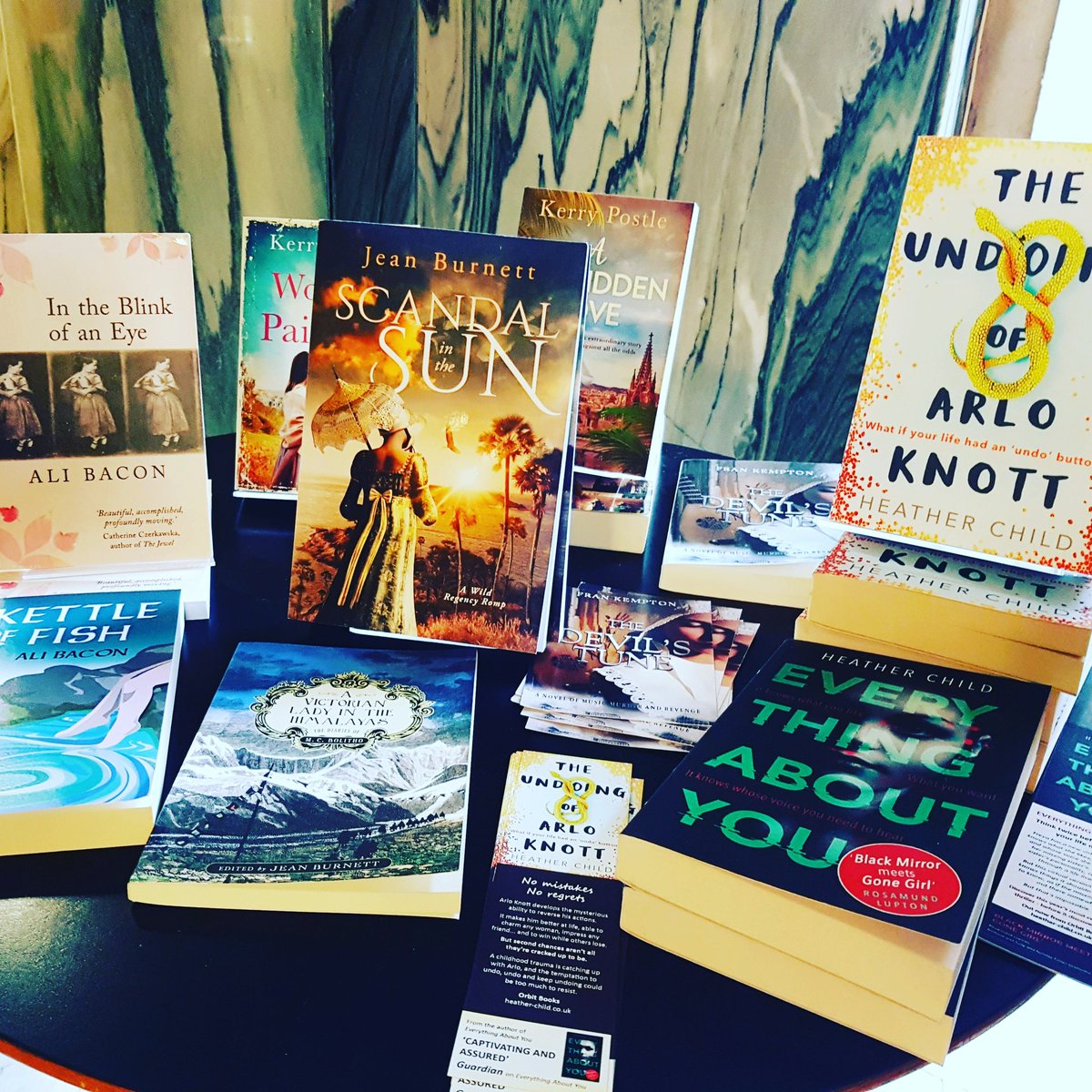 Heatherika1's tweet image. Thanks @HULitFest for having us! Great audience and vibe 💕 @jwritebristol @DebbieYoungBN @AliBacon #HULFTalk #literaryevent #bookfestival