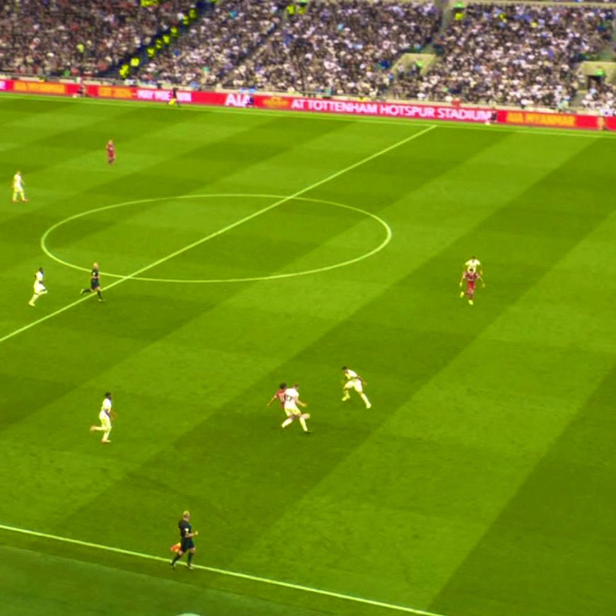 LFCVine's tweet photo. Nice corruption. https://t.co/s6xTAid6ey
