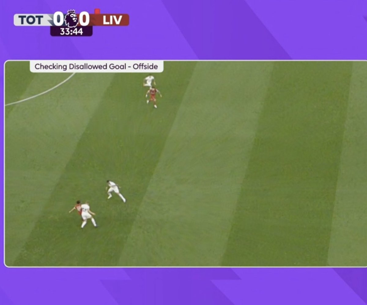 I'll say it again, the Premier League has an Agenda Against Liverpool and Chelsea. 

Luiz Diaz is Not Offside, You can see The VAR did not Draw any Lines. 

Curtis Jones did not deserve the Red card, He clearly won the Ball.
#TOTLIV