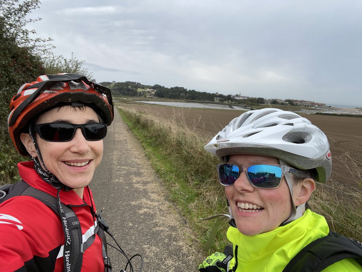 Jinebo's tweet photo. Saturday pedal to a good old fashioned tea room! https://t.co/3djSehcdhR